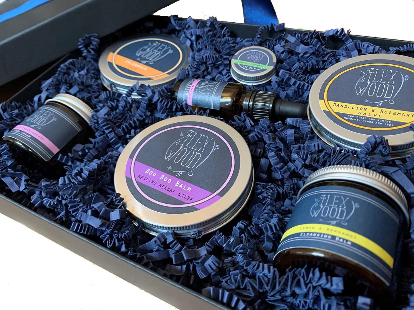 Ultimate plus Vegan Skincare Gift Box – 7 Favourites